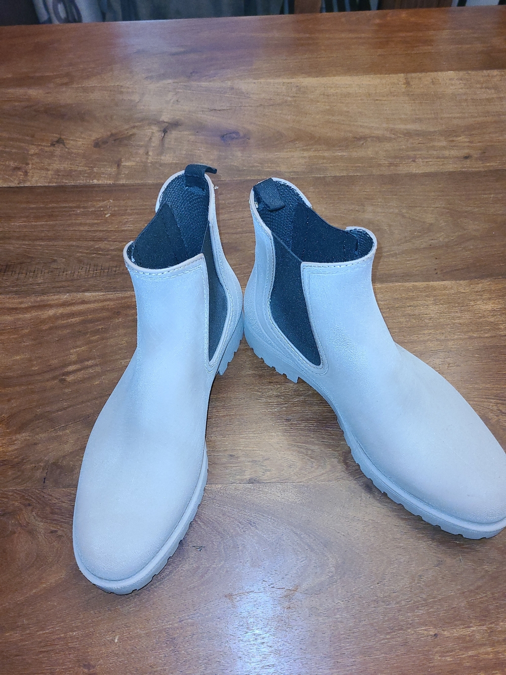 Matt & Nat “Laney” Rain Boots – Used Once, Like New!
